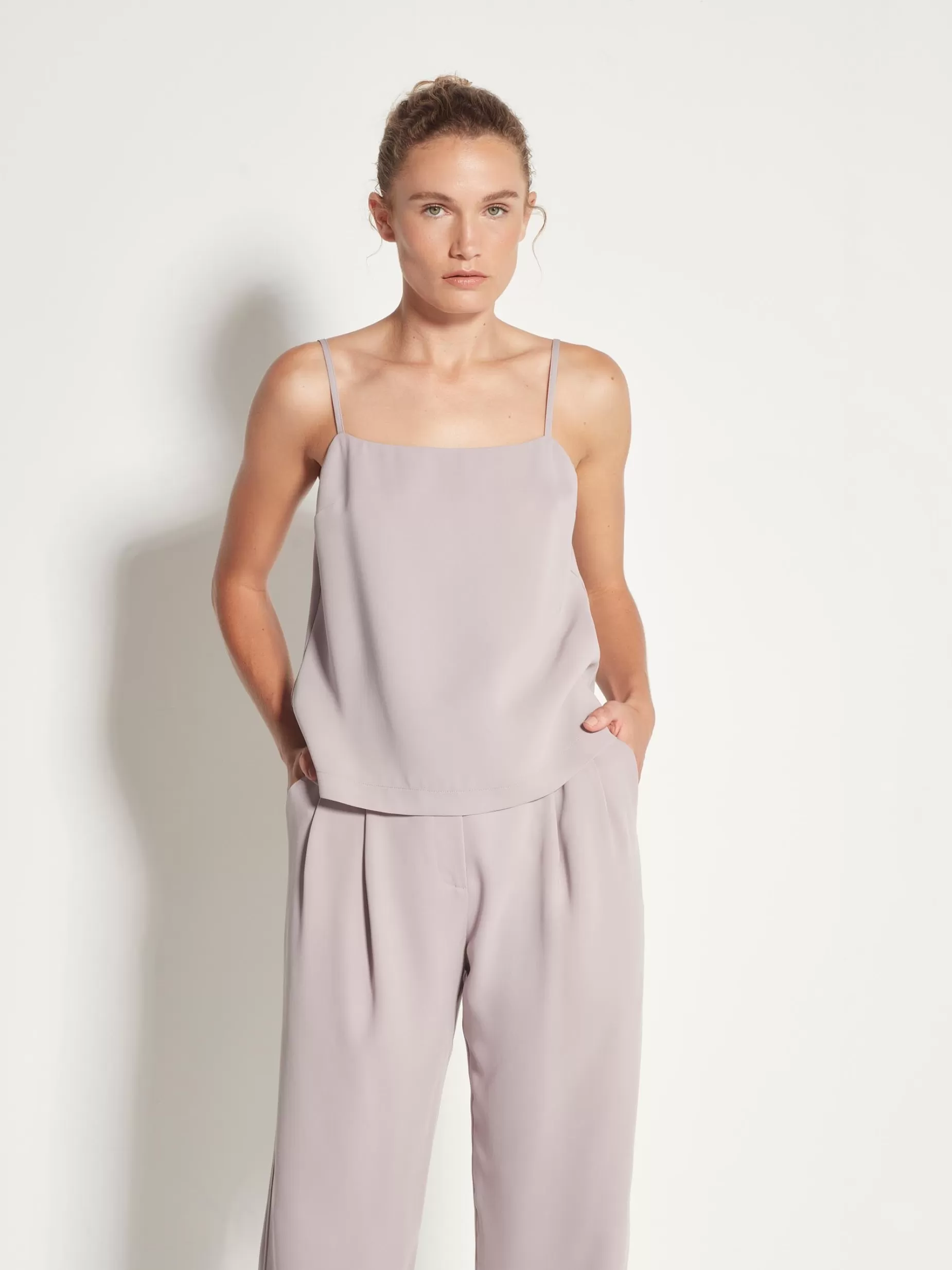 Women Juliette Hogan Best Cami Luxe Suiting