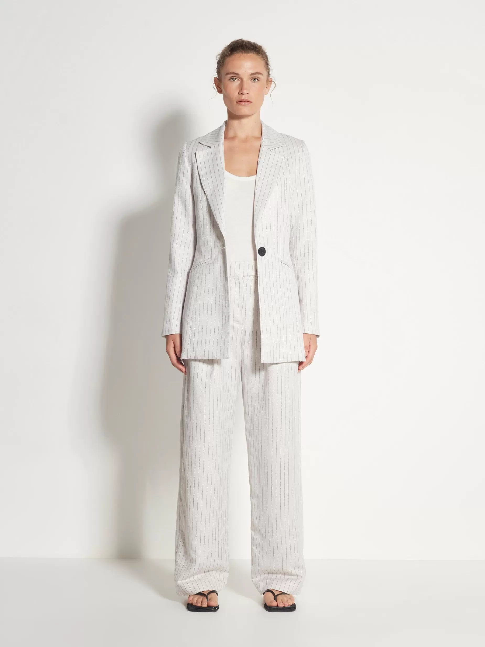 Women Juliette Hogan Bonnie Blazer Linen Stripe Suiting