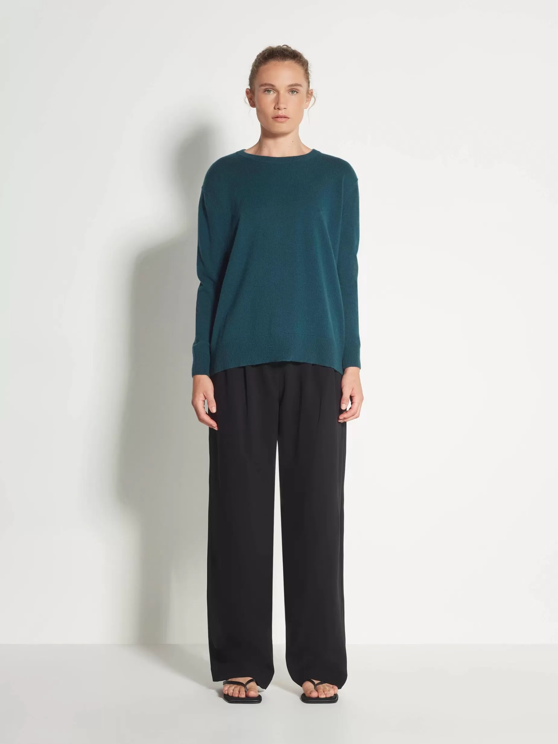 Women Juliette Hogan Casey Crew Cashmere