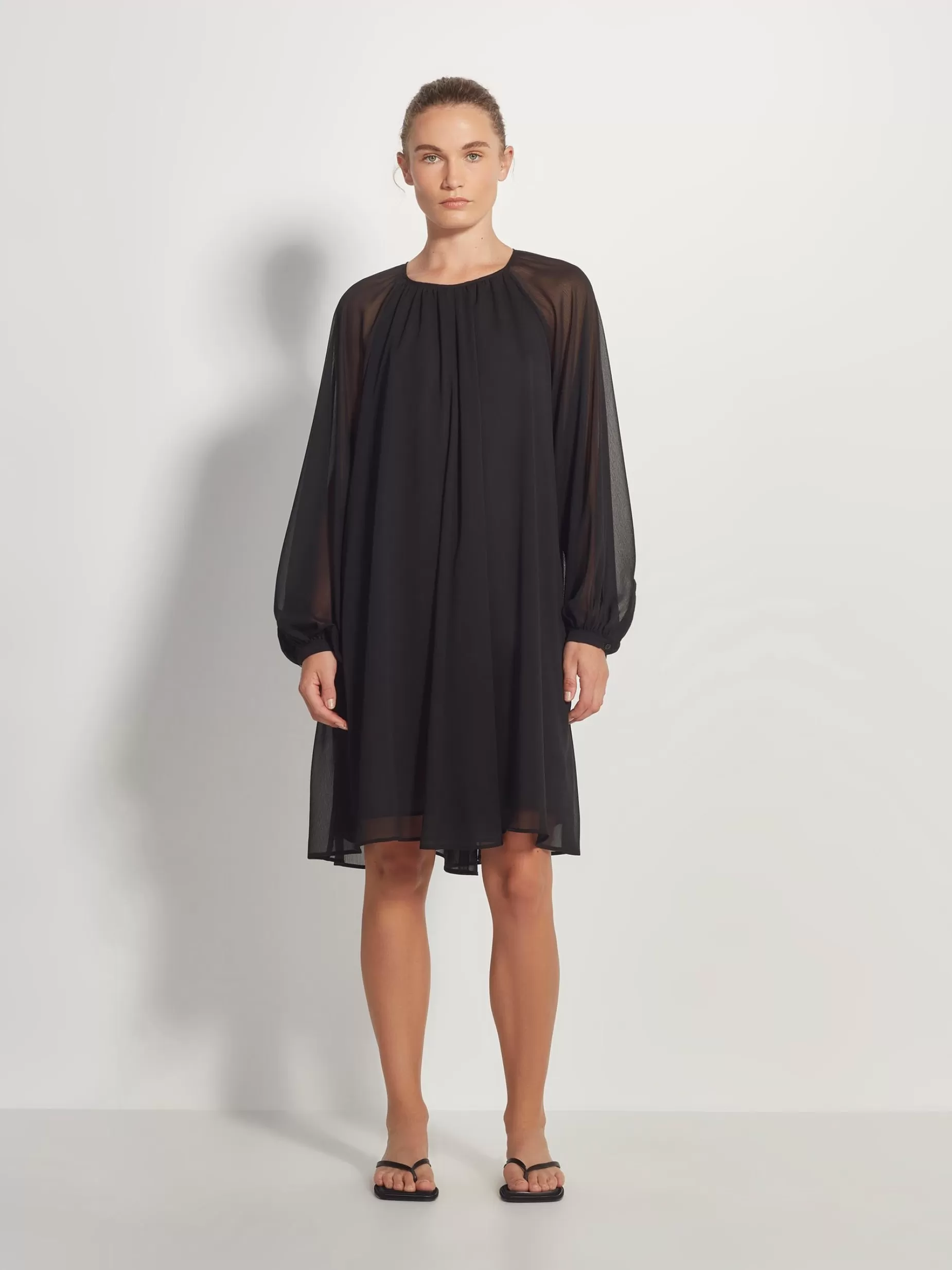 Women Juliette Hogan Olly Dress Crinkle Chiffon