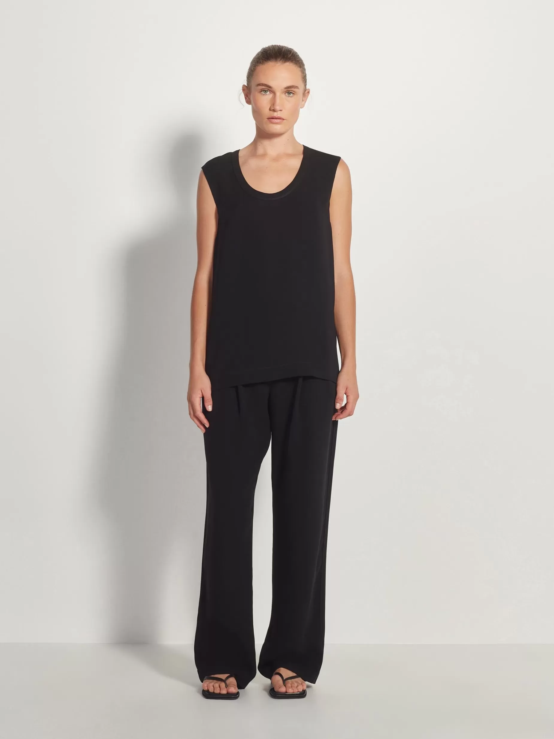 Women Juliette Hogan Refined Tank Luxe Suiting